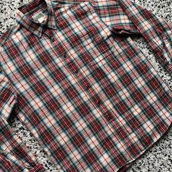 L.L. Bean Men’s Red White Green Plaid Long Sleeve Button Down Shirt Large - REG - Picture 3 of 12